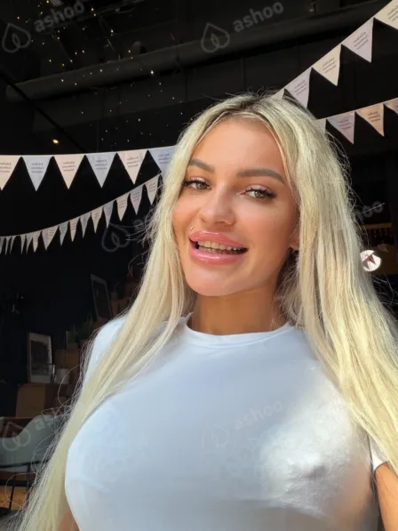 ПОРНОАКТРИСА CRAZY VIKA